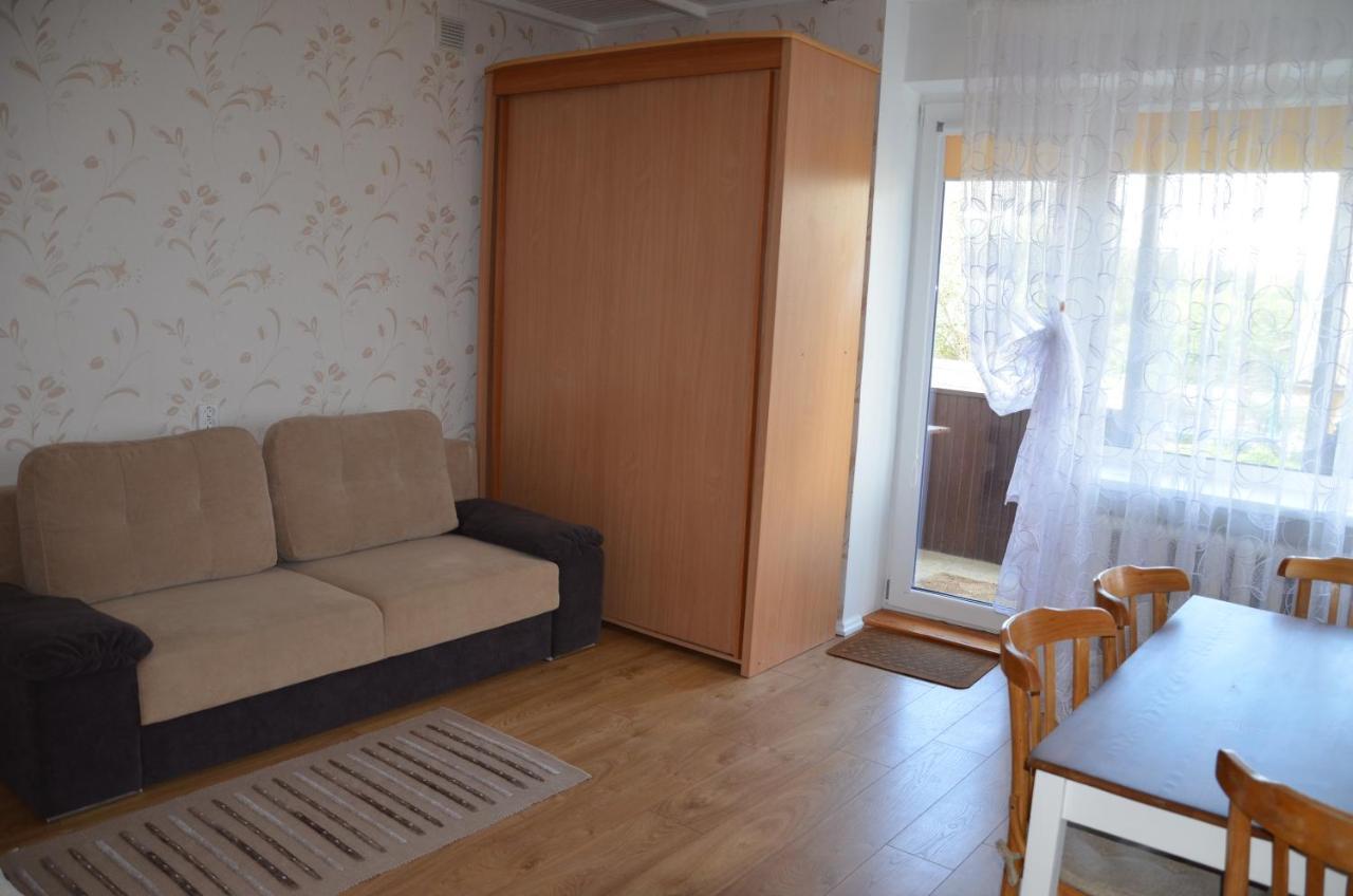 Готель Nameliu Ir 2-4 Vietu Kambariu Nuoma Sventojoje, Zuvedru G Швентої Екстер'єр фото